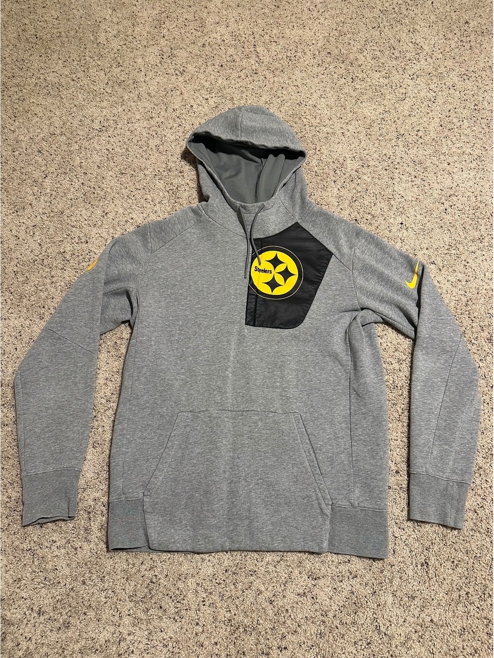 Nike NFL Pittsburgh Steelers Gray Hoodie Sweatshirt with Leather Patch Size L